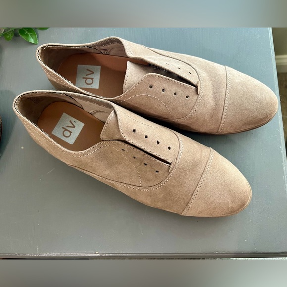 DV Dolce Vita Shoes Womens 9.5 Dress Oxford Flats Beige Textile Almond Cap Toe - Picture 3 of 7